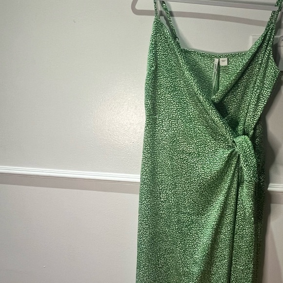 Side knot asymmetrical sleeveless maxi dress - Picture 8 of 8